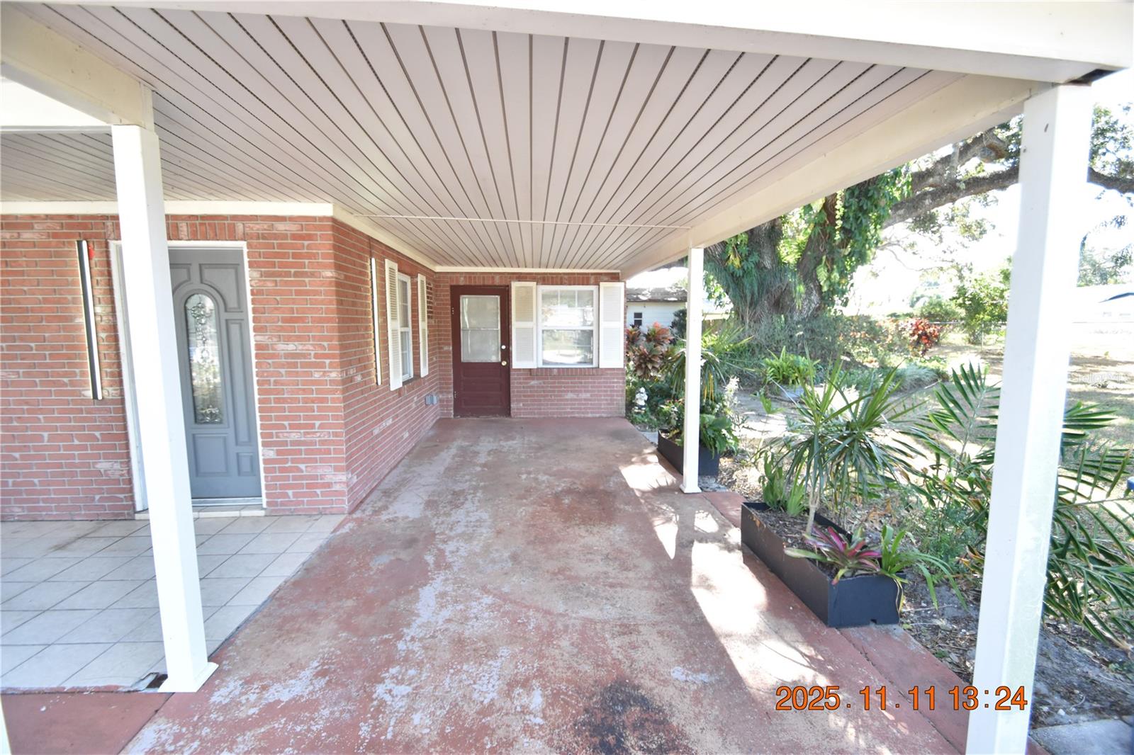 SEFFNER HEIGHTS - Residential Lease