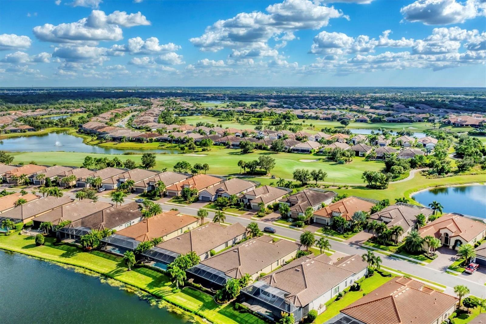 ESPLANADE PH VIII SUBPHASE A & B - Residential