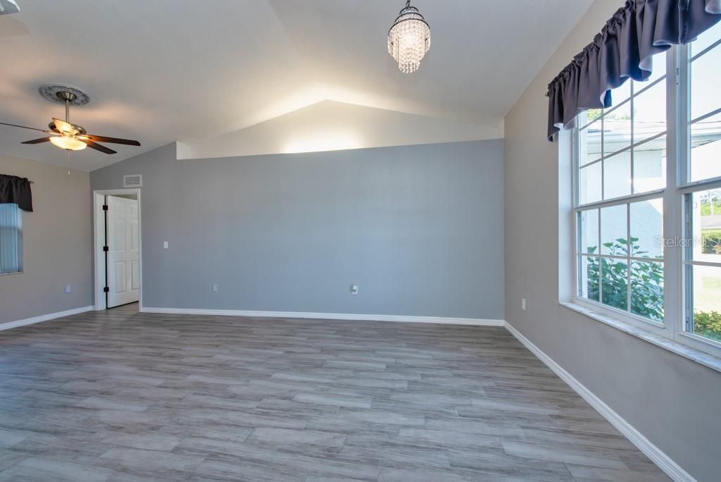 Photo of 3118 34th Avenue Drive E, Bradenton, FL 34208 (MLS # TB8440258)