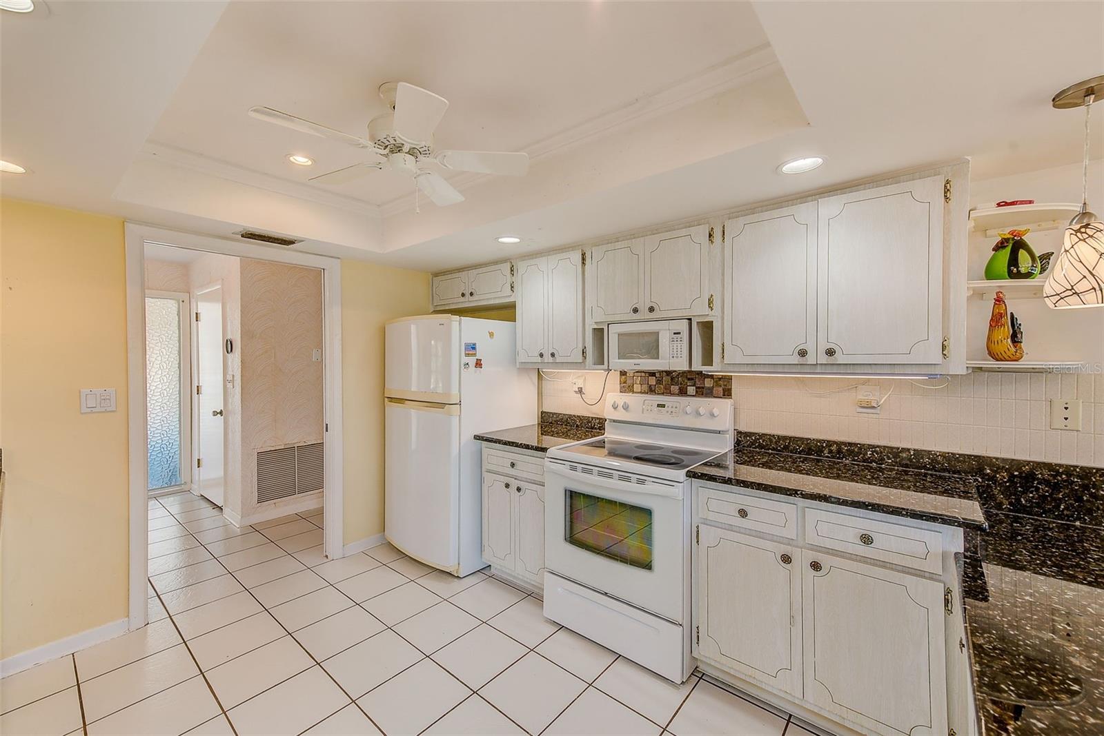 IMPERIAL POINT UNIT 4A - Residential