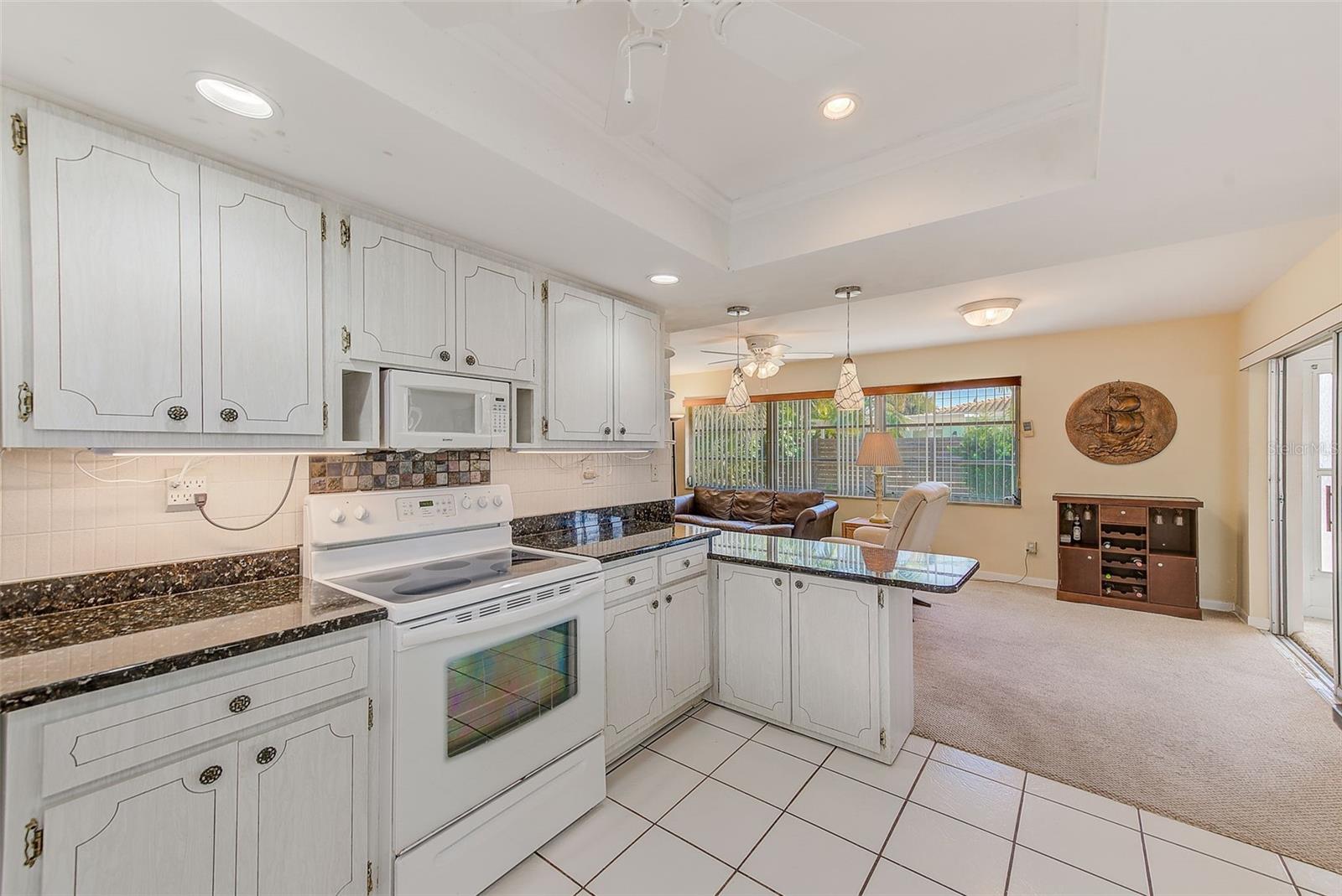 IMPERIAL POINT UNIT 4A - Residential