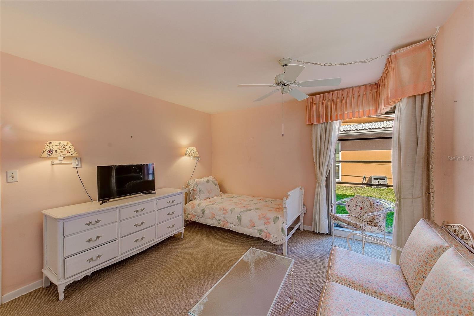 IMPERIAL POINT UNIT 4A - Residential