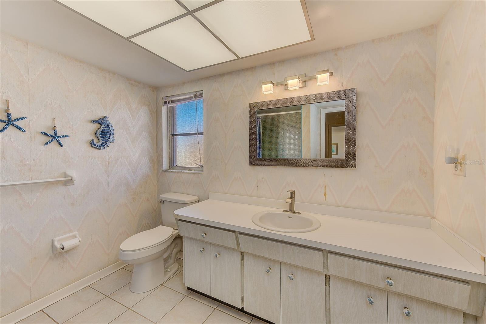 IMPERIAL POINT UNIT 4A - Residential