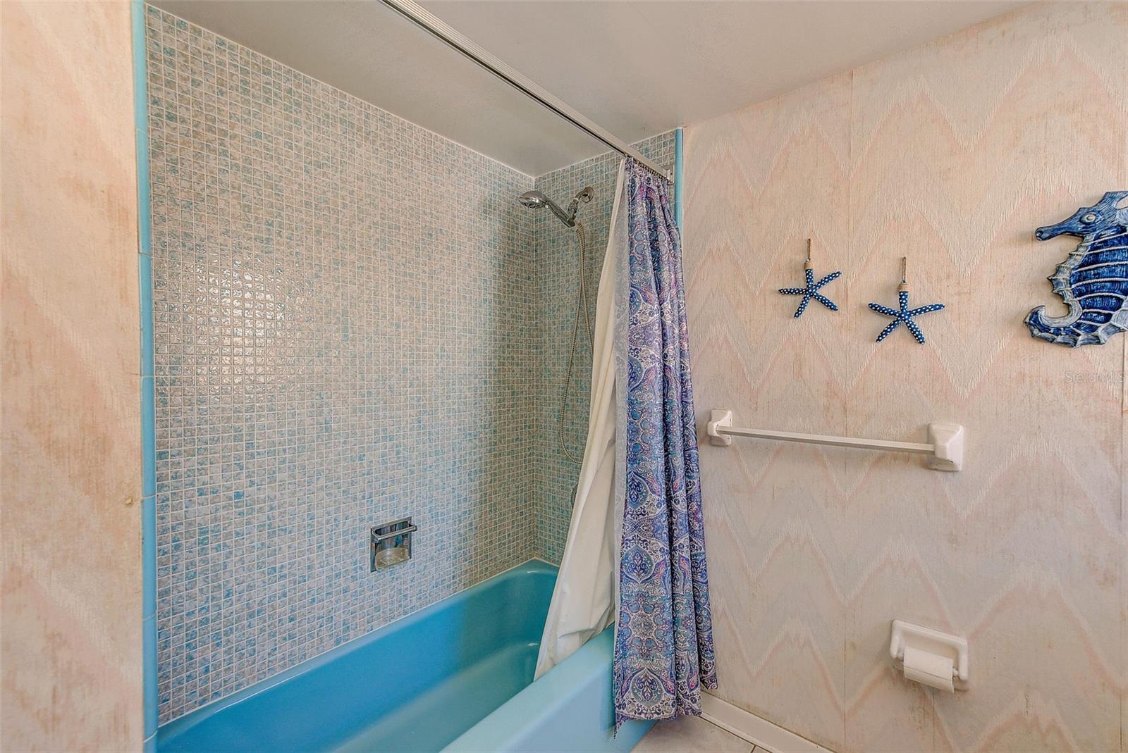 IMPERIAL POINT UNIT 4A - Residential