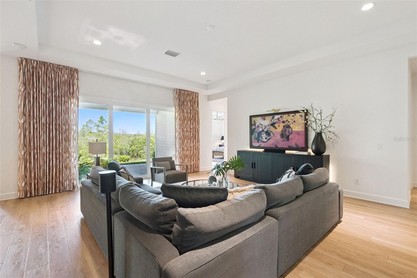 WESLYN PARK PH 2 - Residential