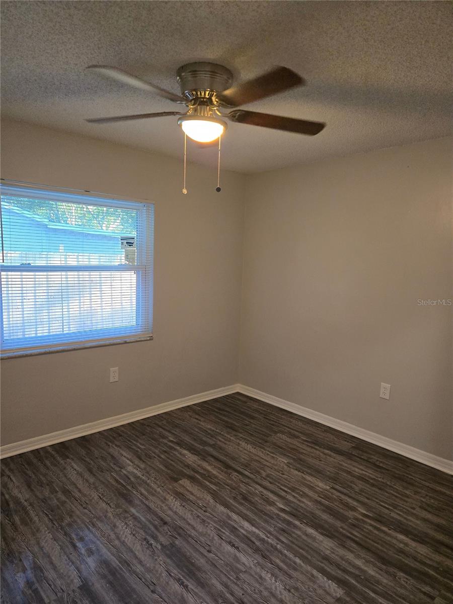 LEESBURG BIRCHWOOD SUB - Residential Lease