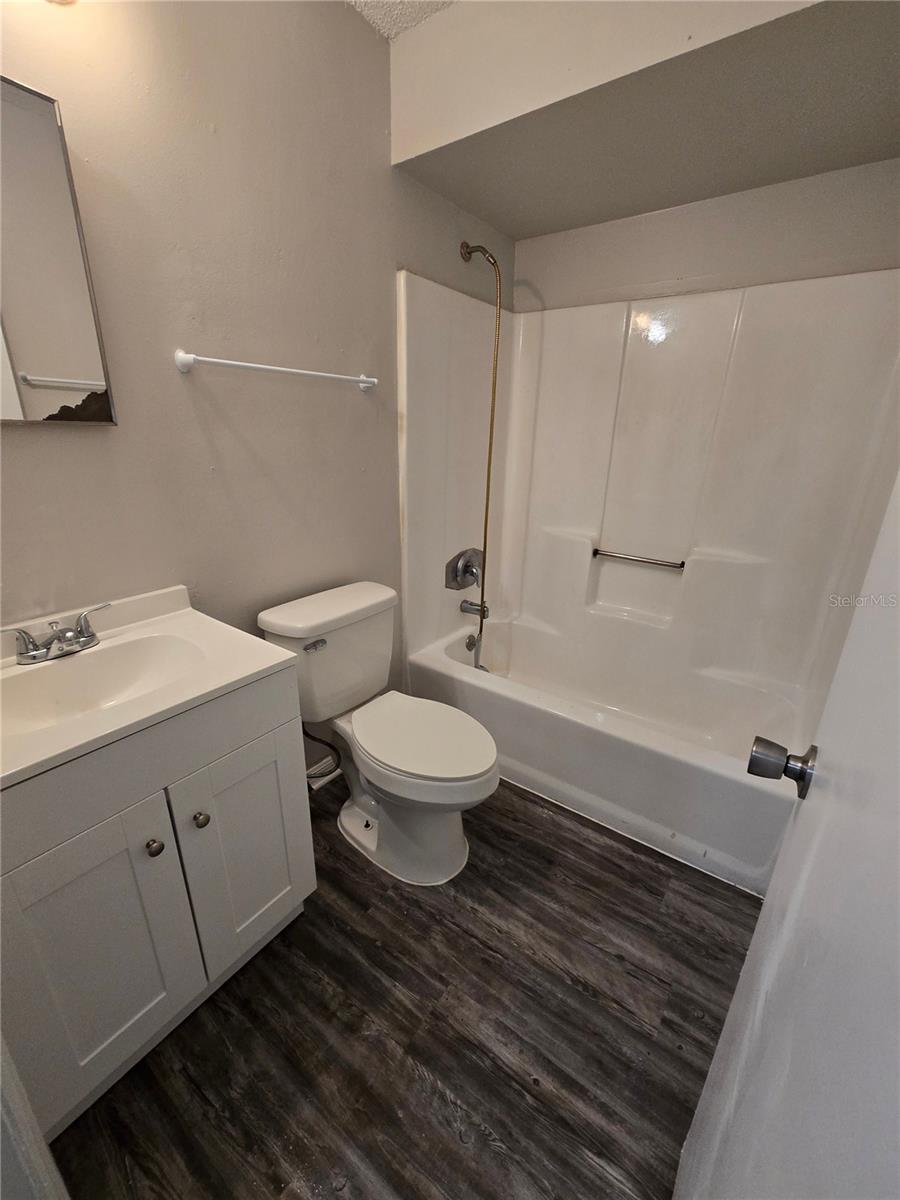 LEESBURG BIRCHWOOD SUB - Residential Lease