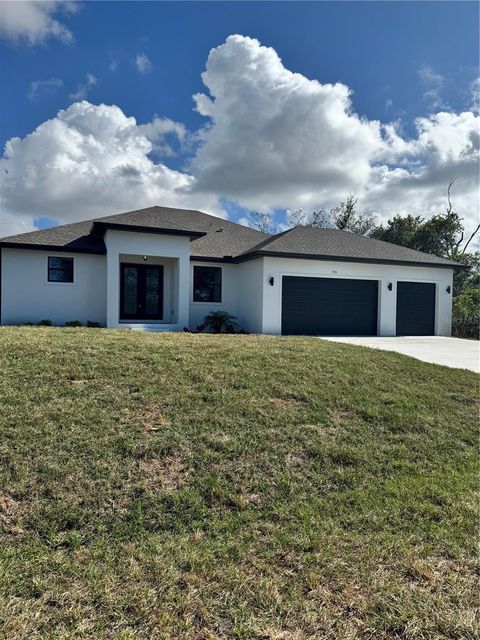 A home in PORT CHARLOTTE