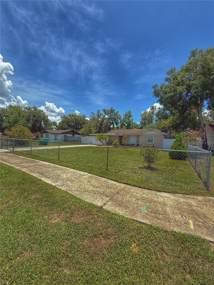 100 W IDLEWILD AVENUE