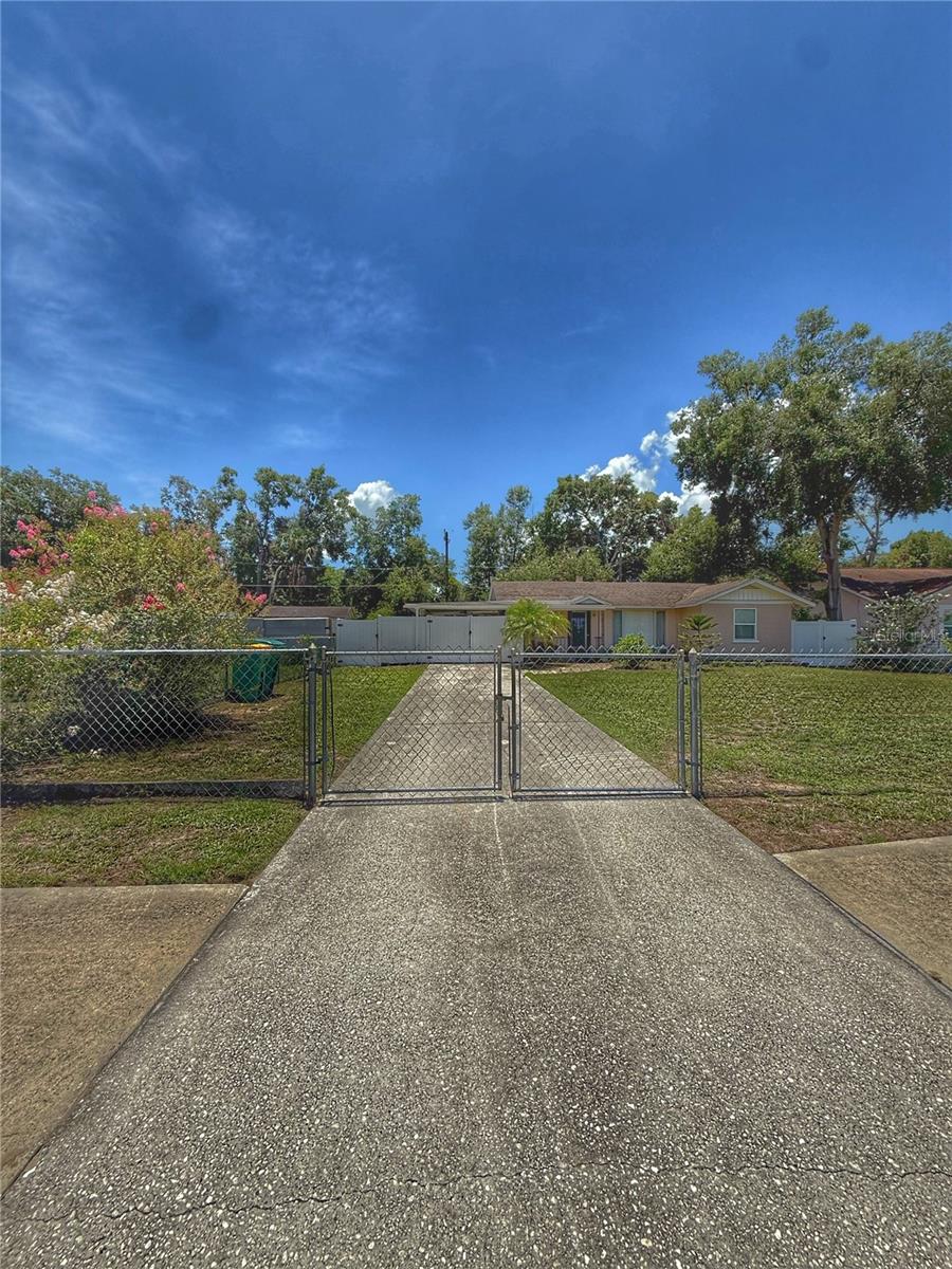 100 W IDLEWILD AVENUE