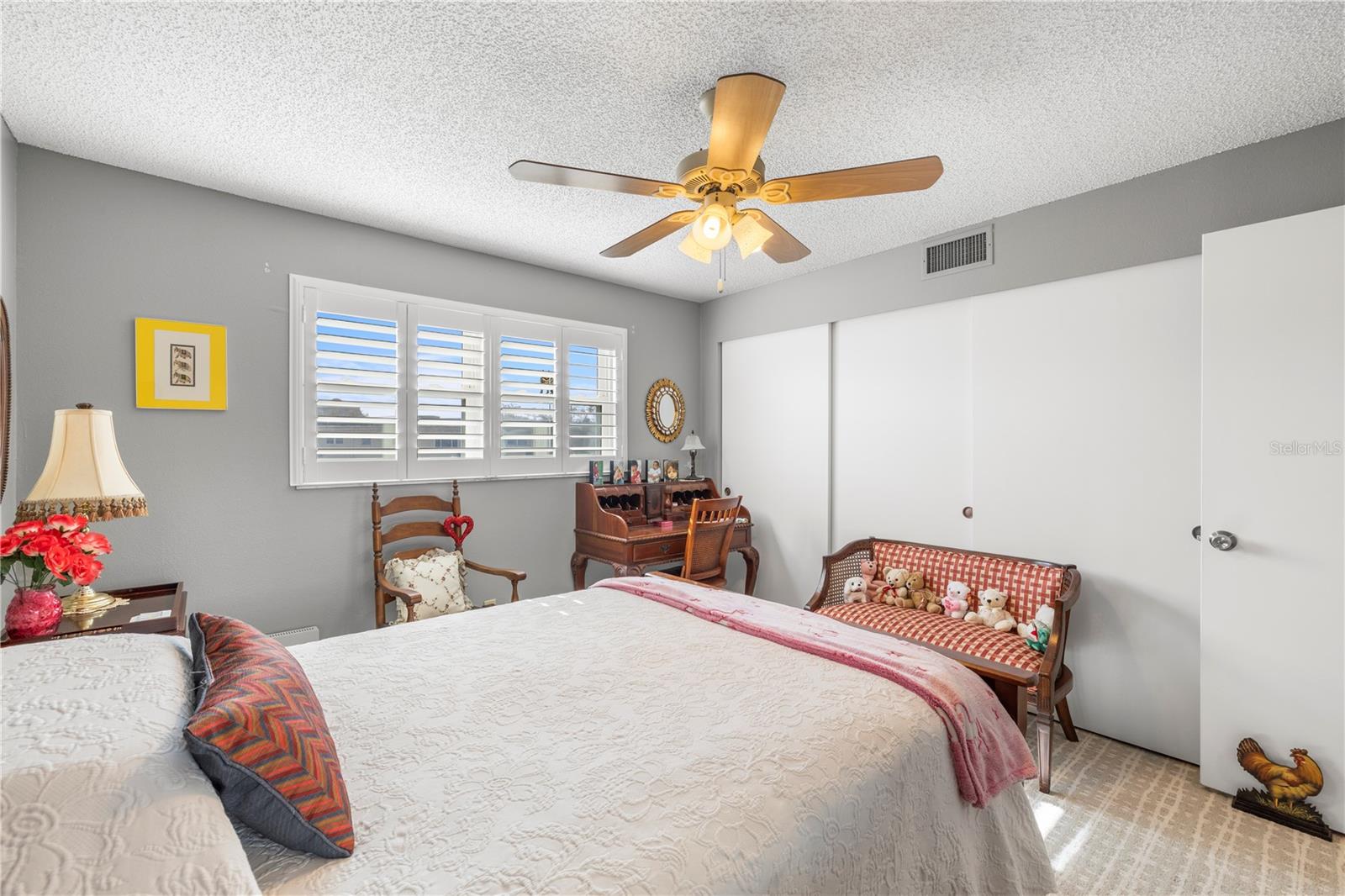 ON TOP OF THE WORLD - Residential