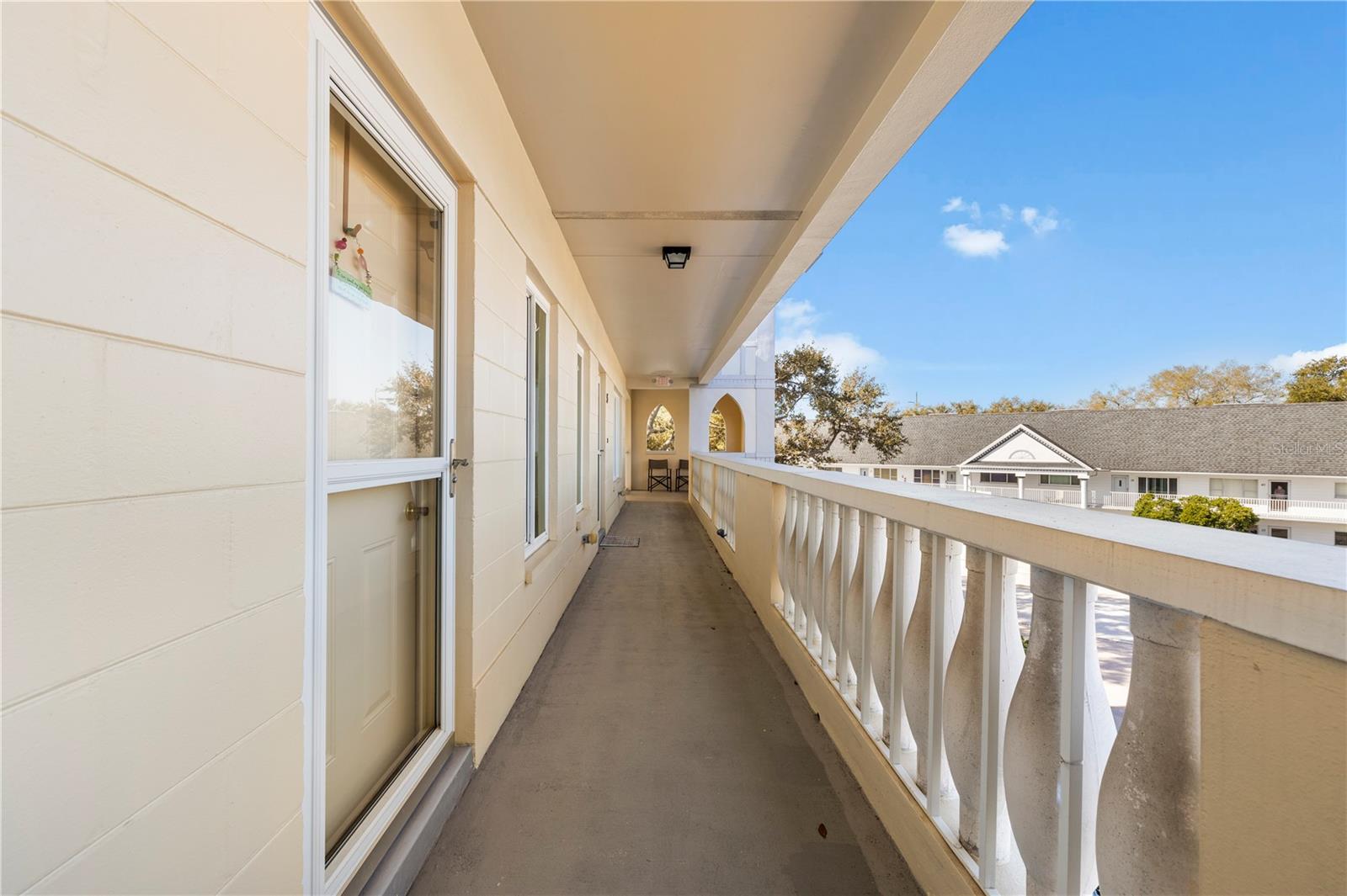 ON TOP OF THE WORLD - Residential