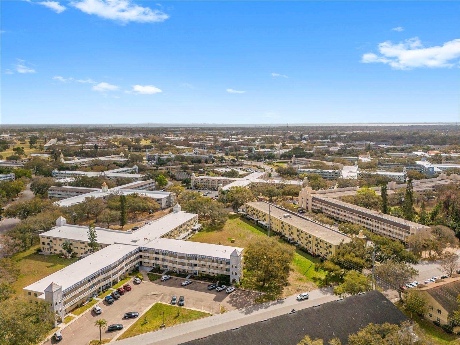 ON TOP OF THE WORLD - Residential