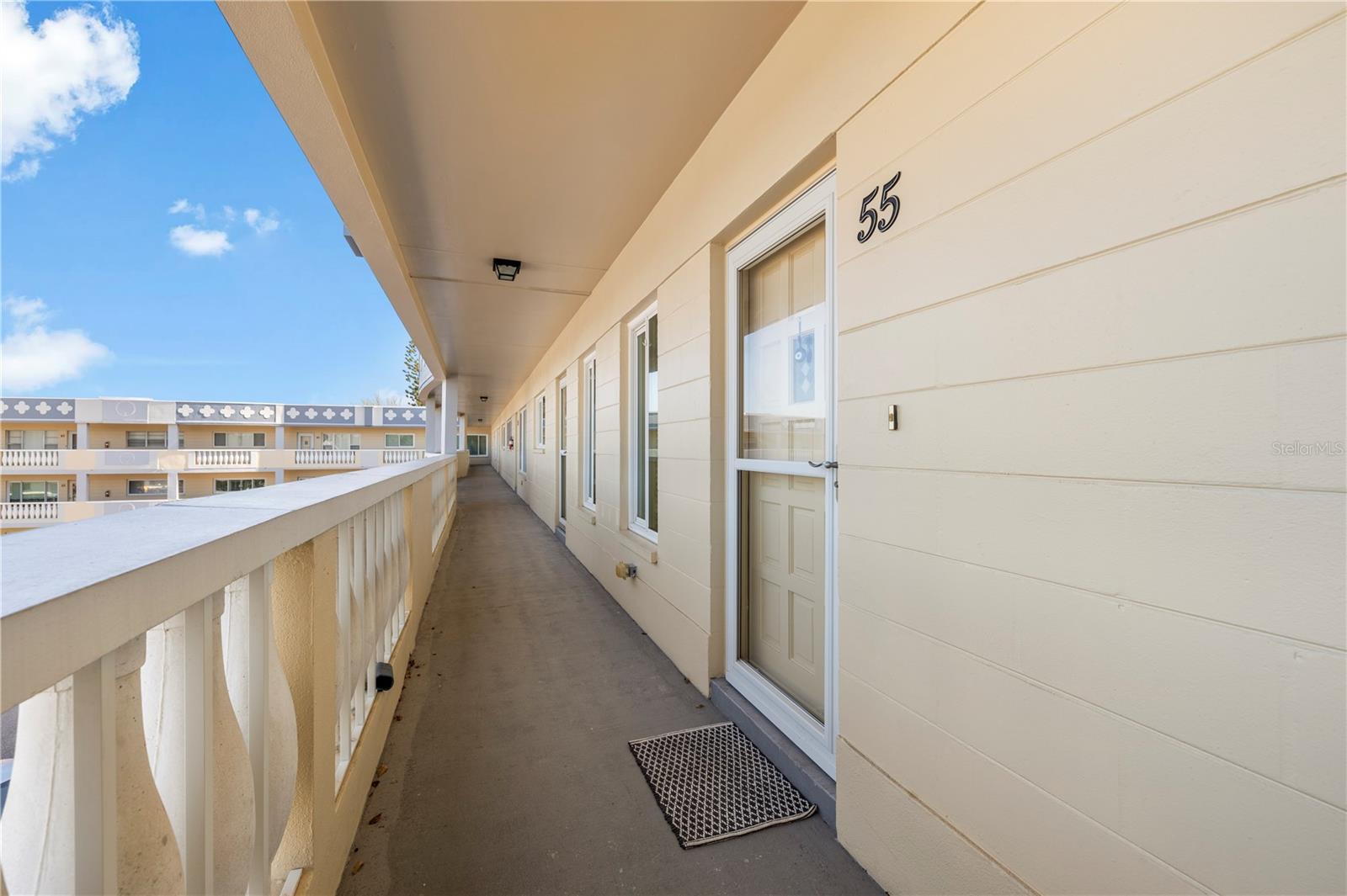 ON TOP OF THE WORLD - Residential