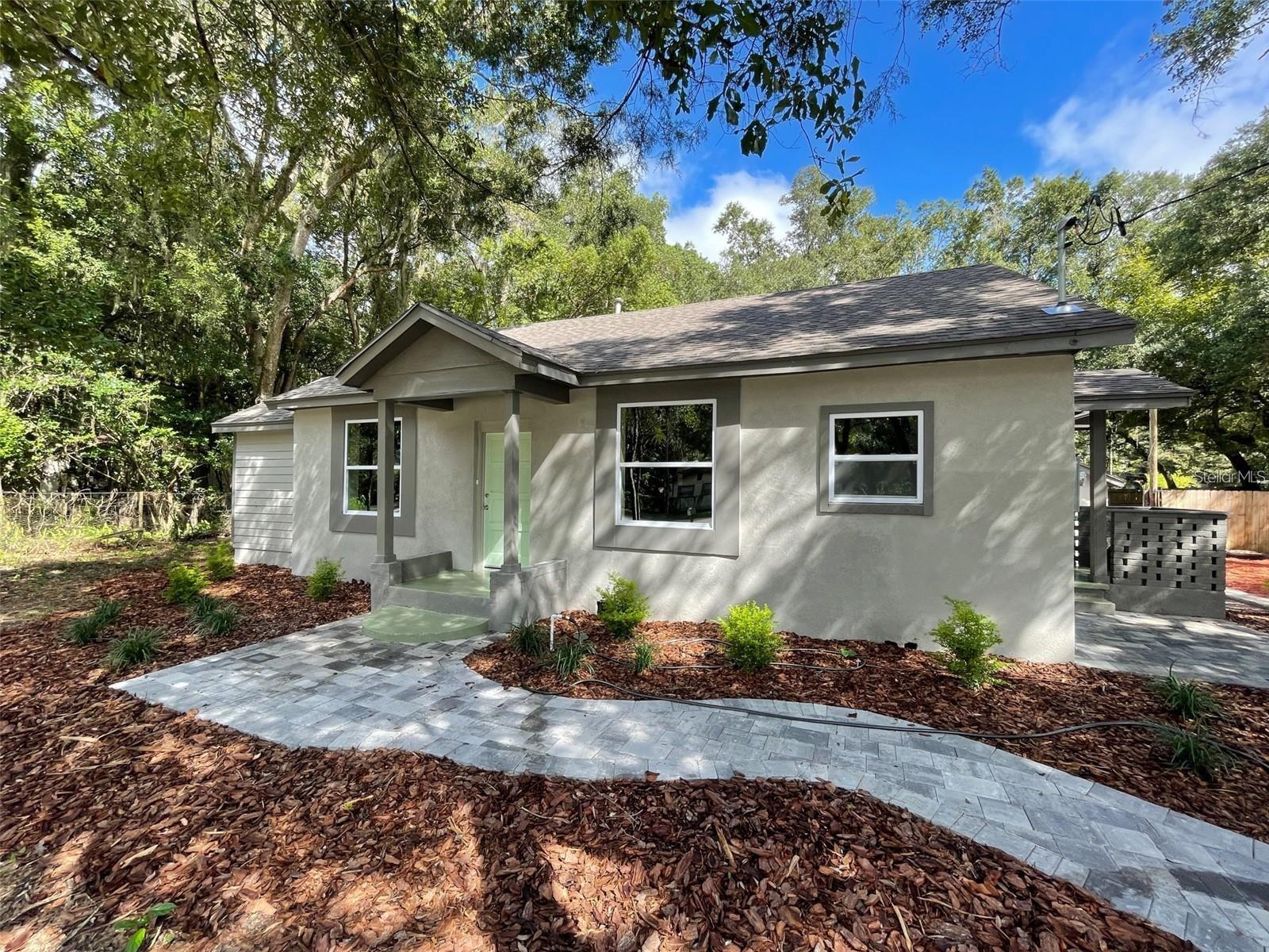 1940 E UNIVERSITY AVENUE