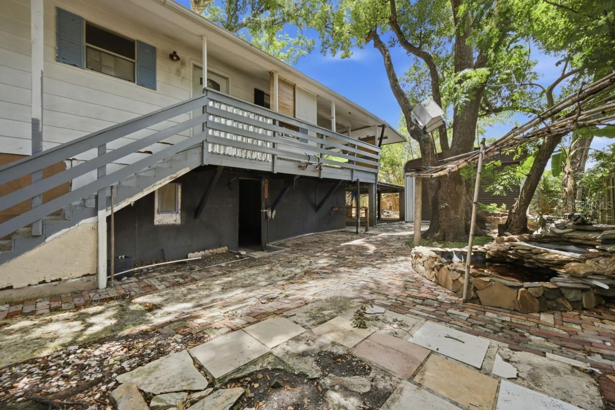 307 W ALFRED STREET