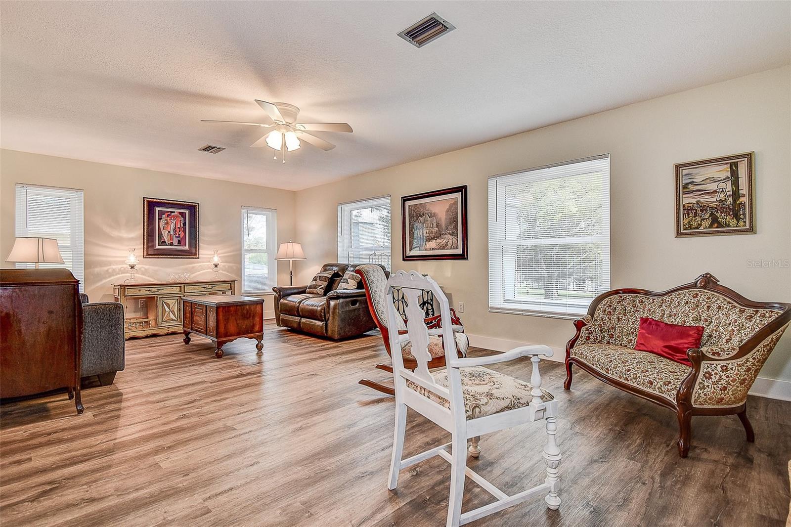 RIVER COUNTRY ESTATES - Residential