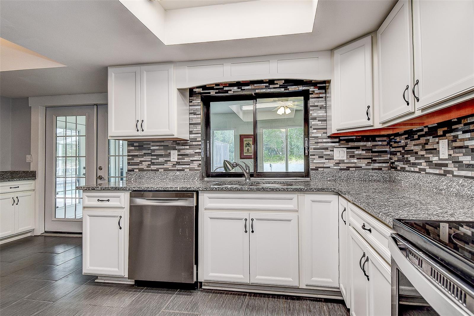 RIVER COUNTRY ESTATES - Residential