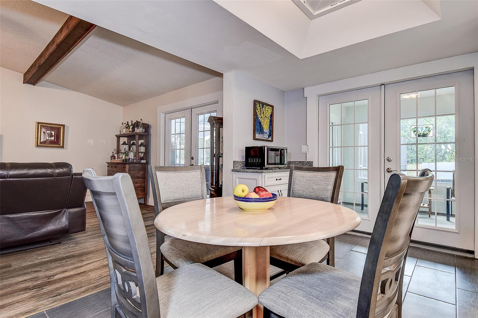 RIVER COUNTRY ESTATES - Residential