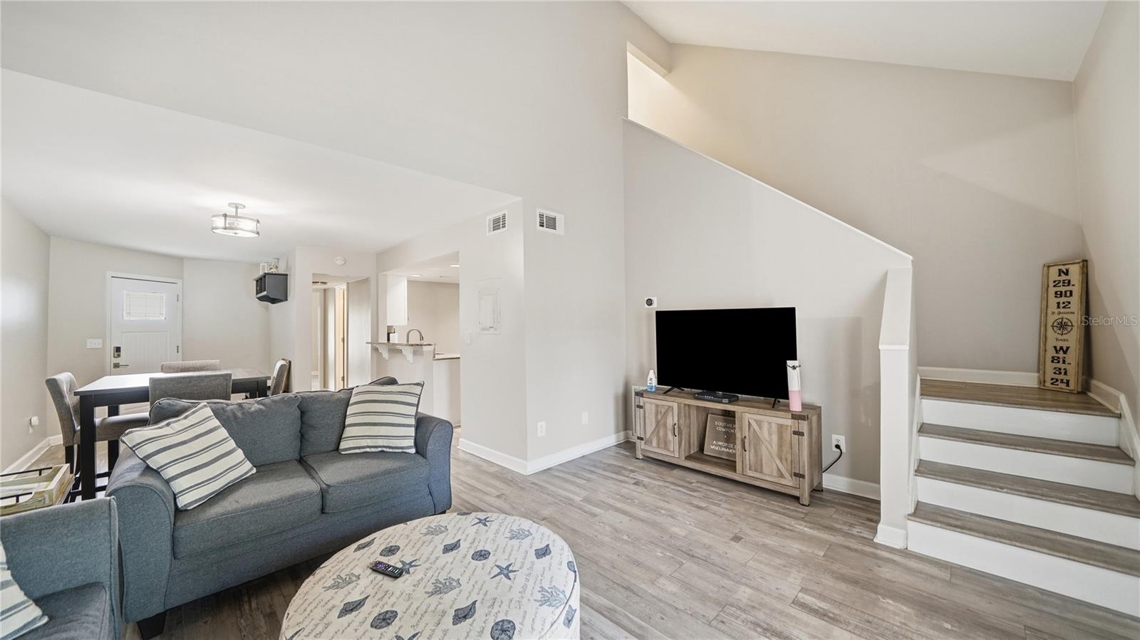 3904 WINDJAMMER LANE