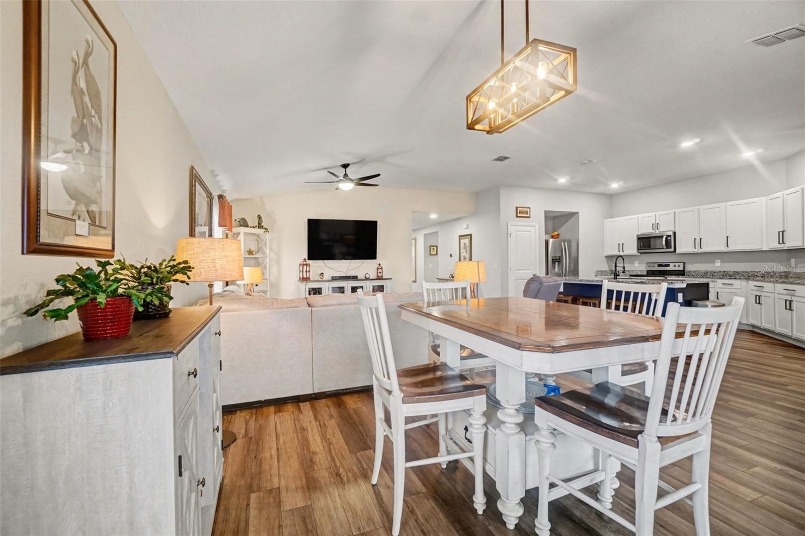 GARDENS AT LAKE JACKSON - Residential