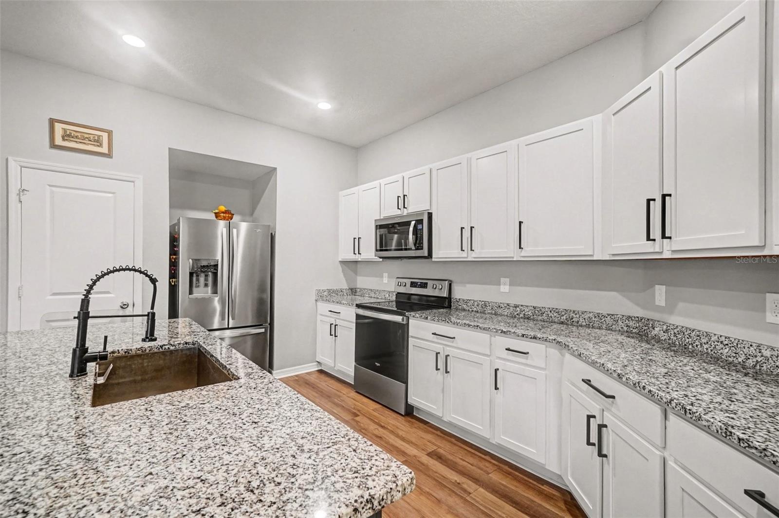 GARDENS AT LAKE JACKSON - Residential