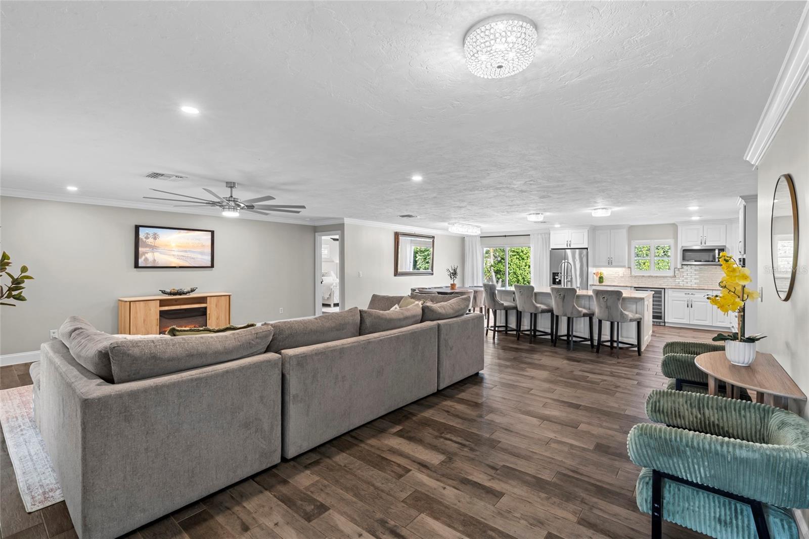 BROADWATER UNIT 2 BLK N - Residential