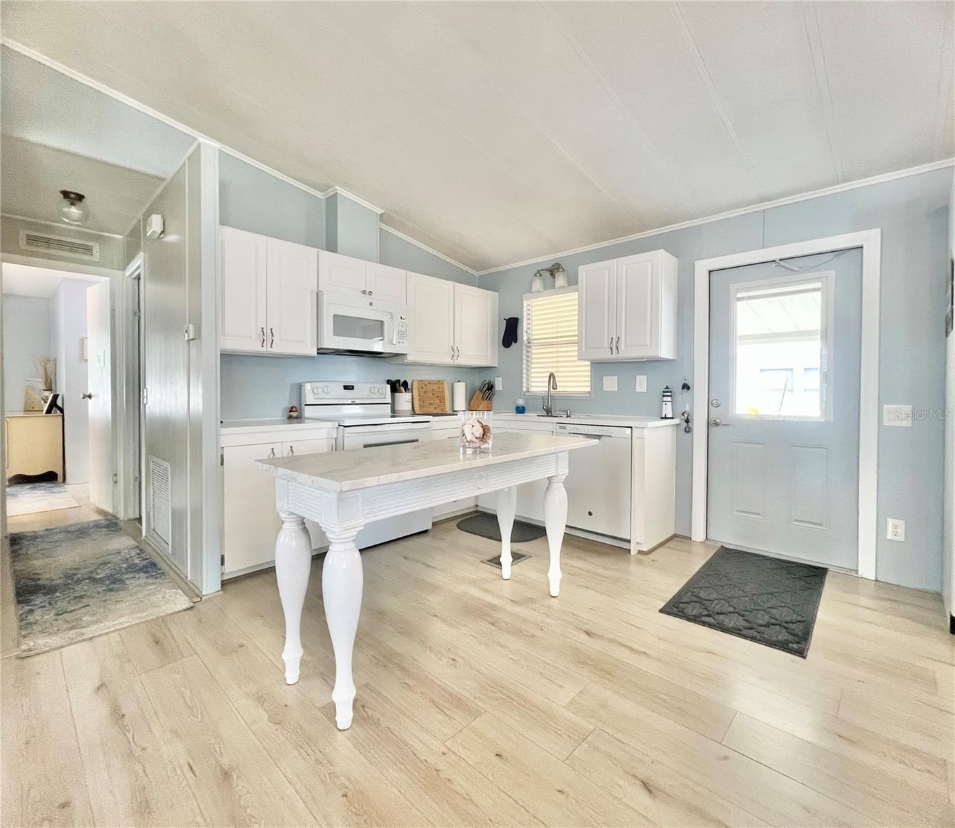FAIRWAY VILLAGE MOBILE HOME PARK UNREC - Residential