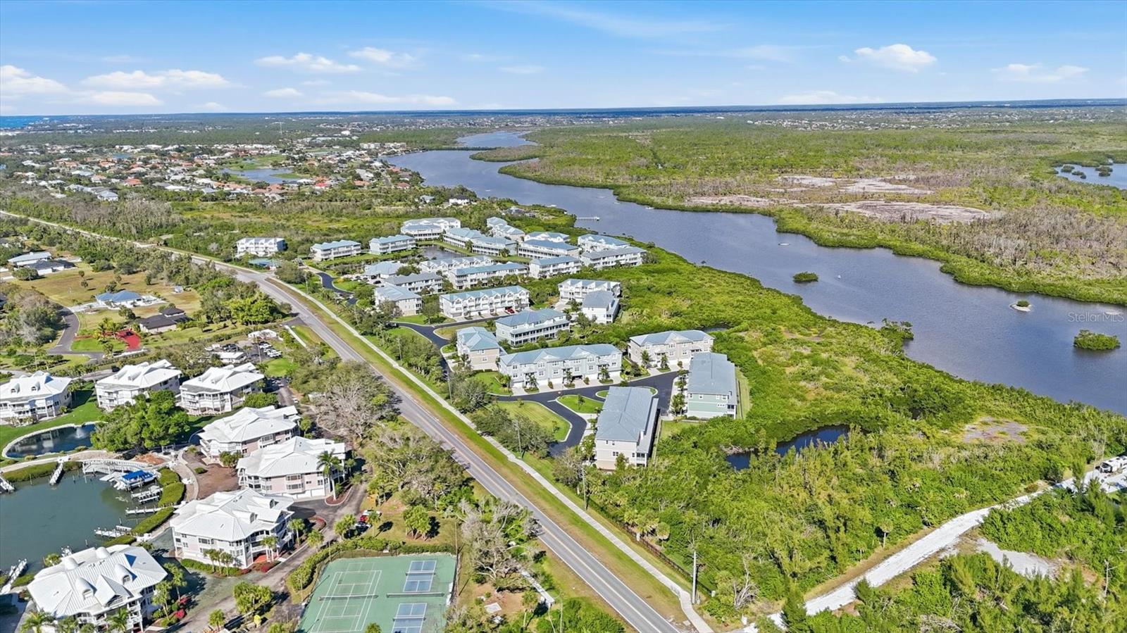 LANDINGS CORAL CRK - Residential