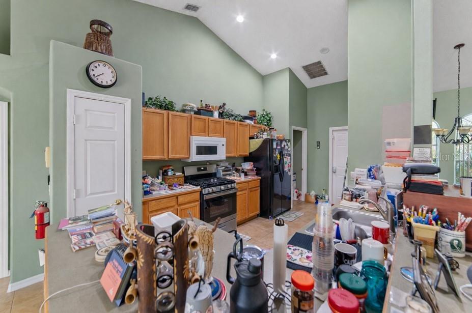 16142 MAGNOLIA HILL STREET