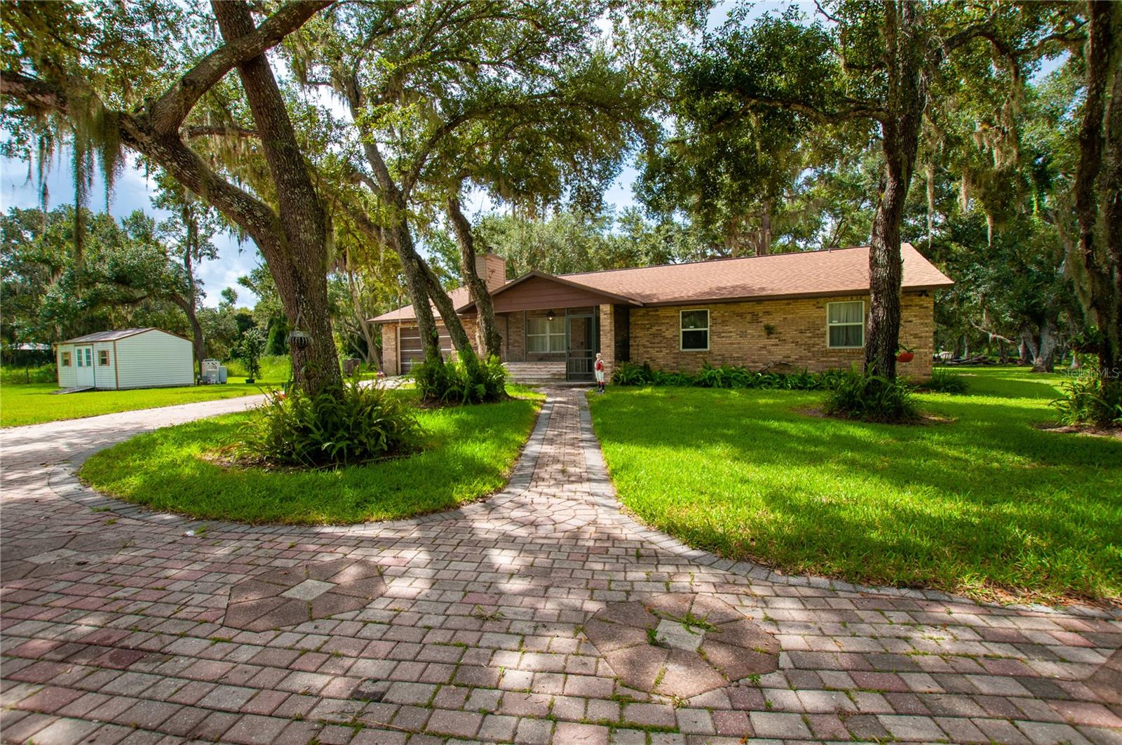 Experience the epitome of country living with this beautifully remodeled home, now for sale. Boasting 3 spacious bedrooms and 3 modern bathrooms spread across an impressive 2484 square feet of living space, this property offers both comfort and style.
As you step inside, you'll be greeted by a breathtaking view that sets the tone for the remarkable features to follow, including a grand walk-in closet for your wardrobe needs, energy-efficient LED lighting throughout, and a series of recent upgrades that solidify its value. The kitchen is a chef's delight, fully updated with a premium Viking oven and range, ensuring culinary excellence is always within reach.
Beyond functionality, the home includes custom closets providing elegant organization, while updated bathrooms boast contemporary fixtures and finishes. The new roof is more than just a practical enhancement – it ensures peace of mind for years to come. Similarly, the new hot water heater offers uninterrupted comfort.
Outside is where the magic truly happens. Electric gated entry unveils a sprawling 5-acre haven adorned with majestic oak trees that promise privacy and tranquility. Enjoy the added luxury of a new barn, perfect for a variety of uses tailored to your lifestyle.
This is not just a house, but a backdrop for life’s most cherished moments. Make this exquisite home yours and experience the perfect blend of modern living and natural beauty.