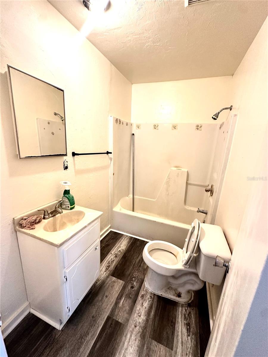 TERRIS ESTATES - Residential