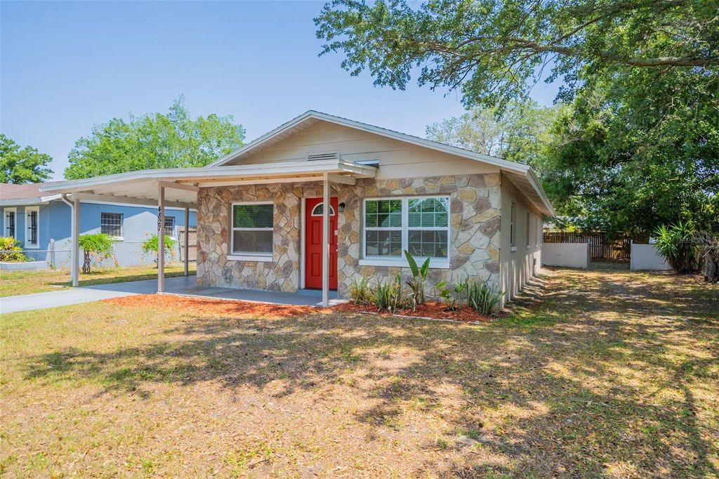 Photo of 4827 Elese Street, Orlando, FL 32811 (MLS # O6420983)
