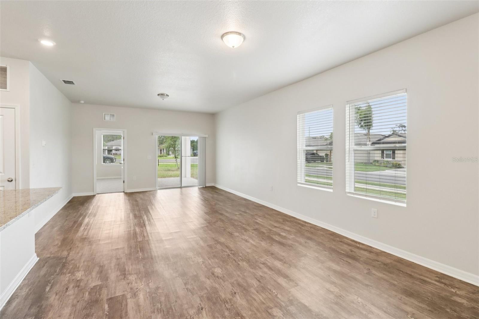 COASTAL WOODS UN B1 - Residential