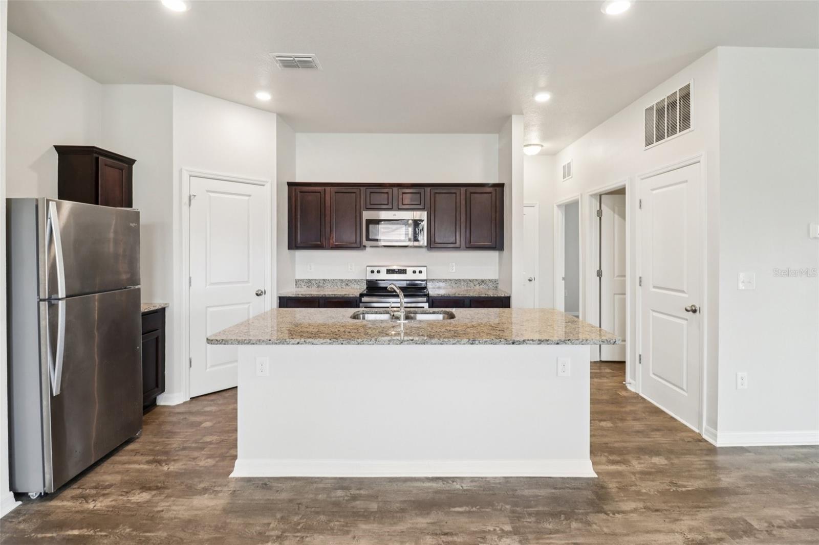 COASTAL WOODS UN B1 - Residential