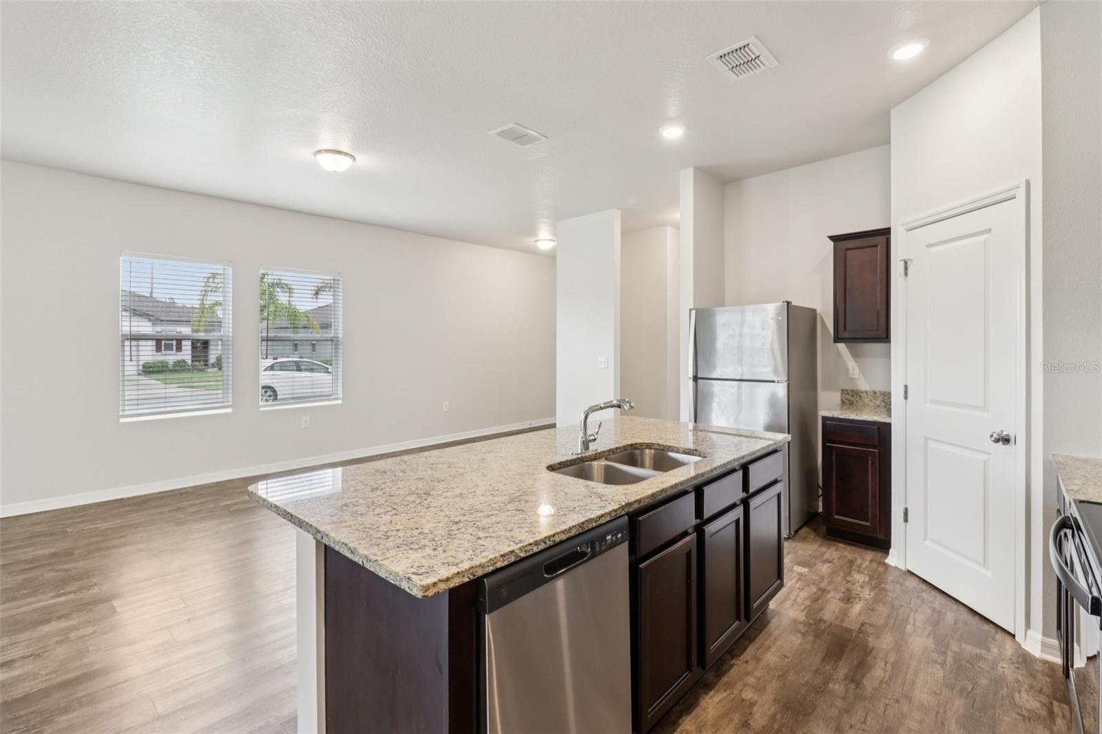 COASTAL WOODS UN B1 - Residential