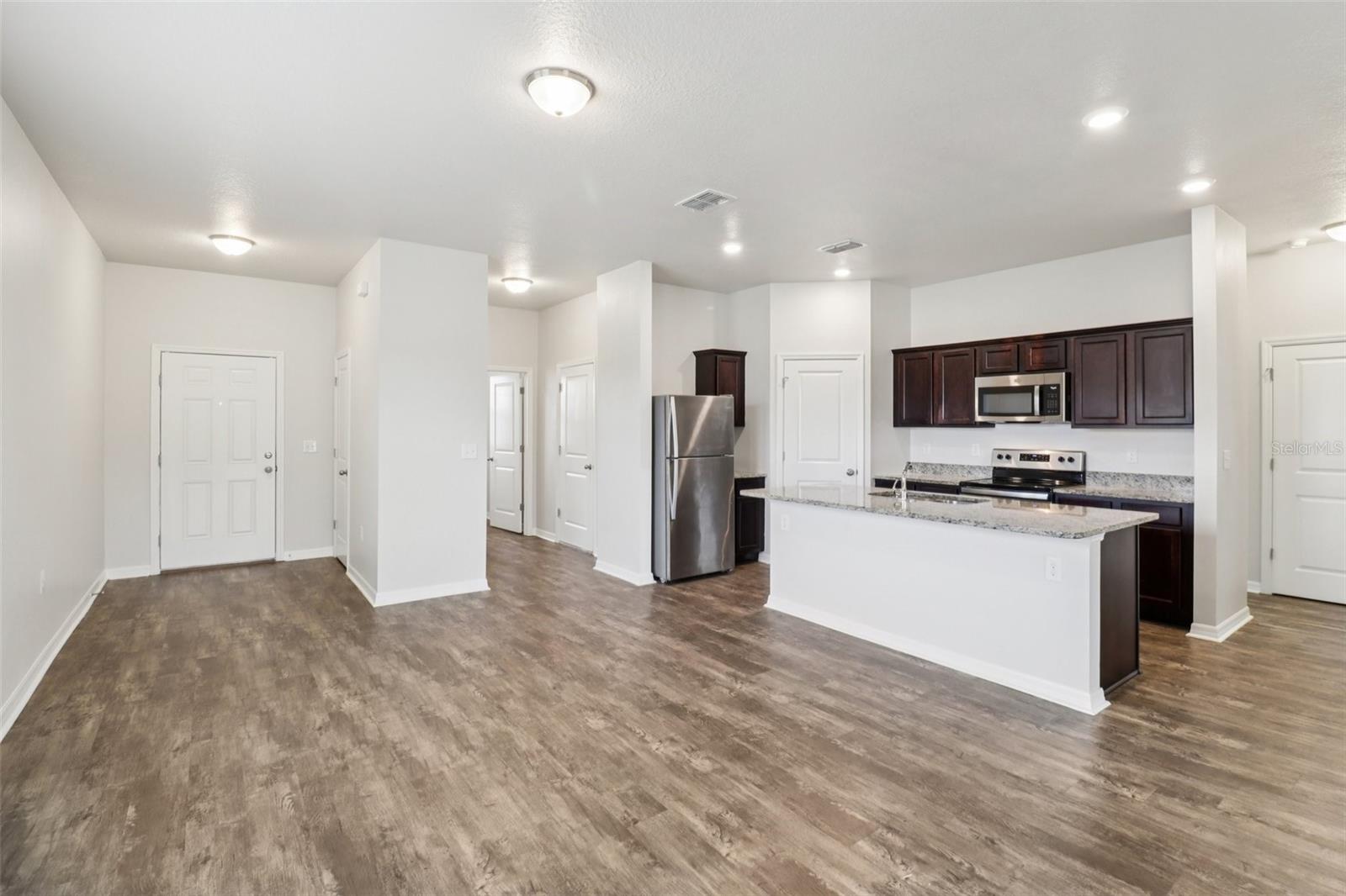 COASTAL WOODS UN B1 - Residential