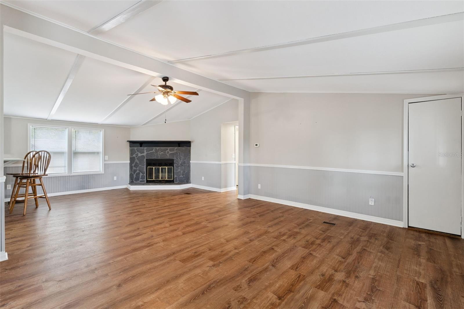 2484 GATOR LANE