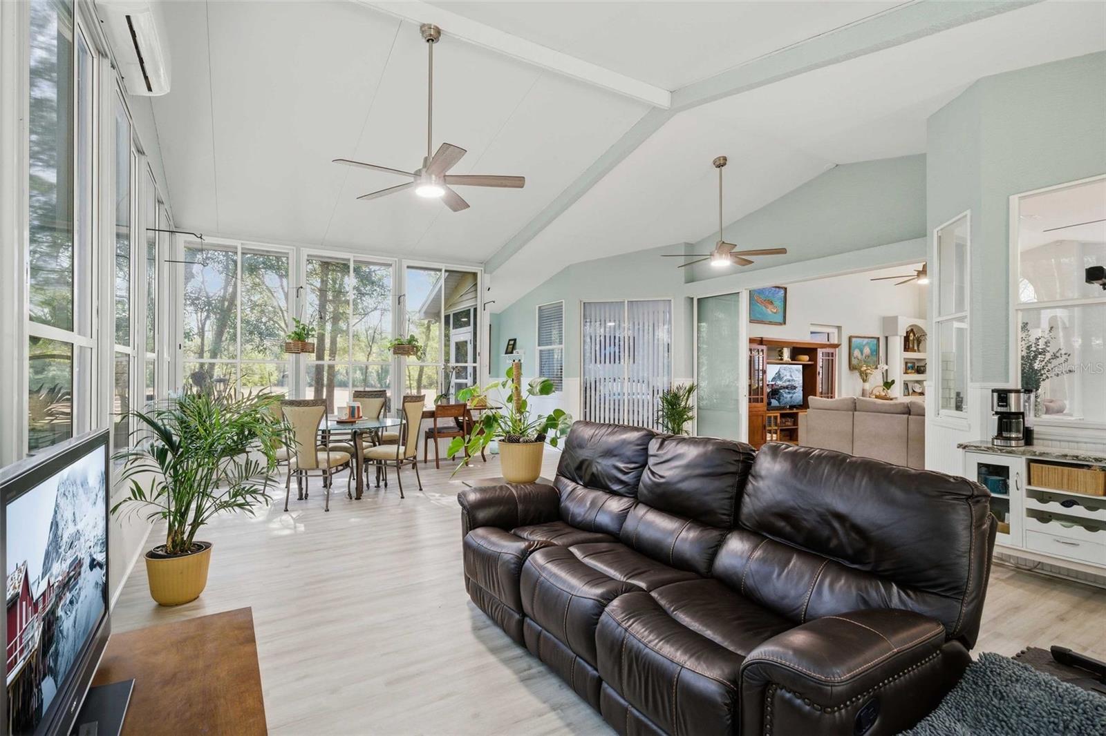 RAINBOW SPRINGS WOODLANDS - Residential