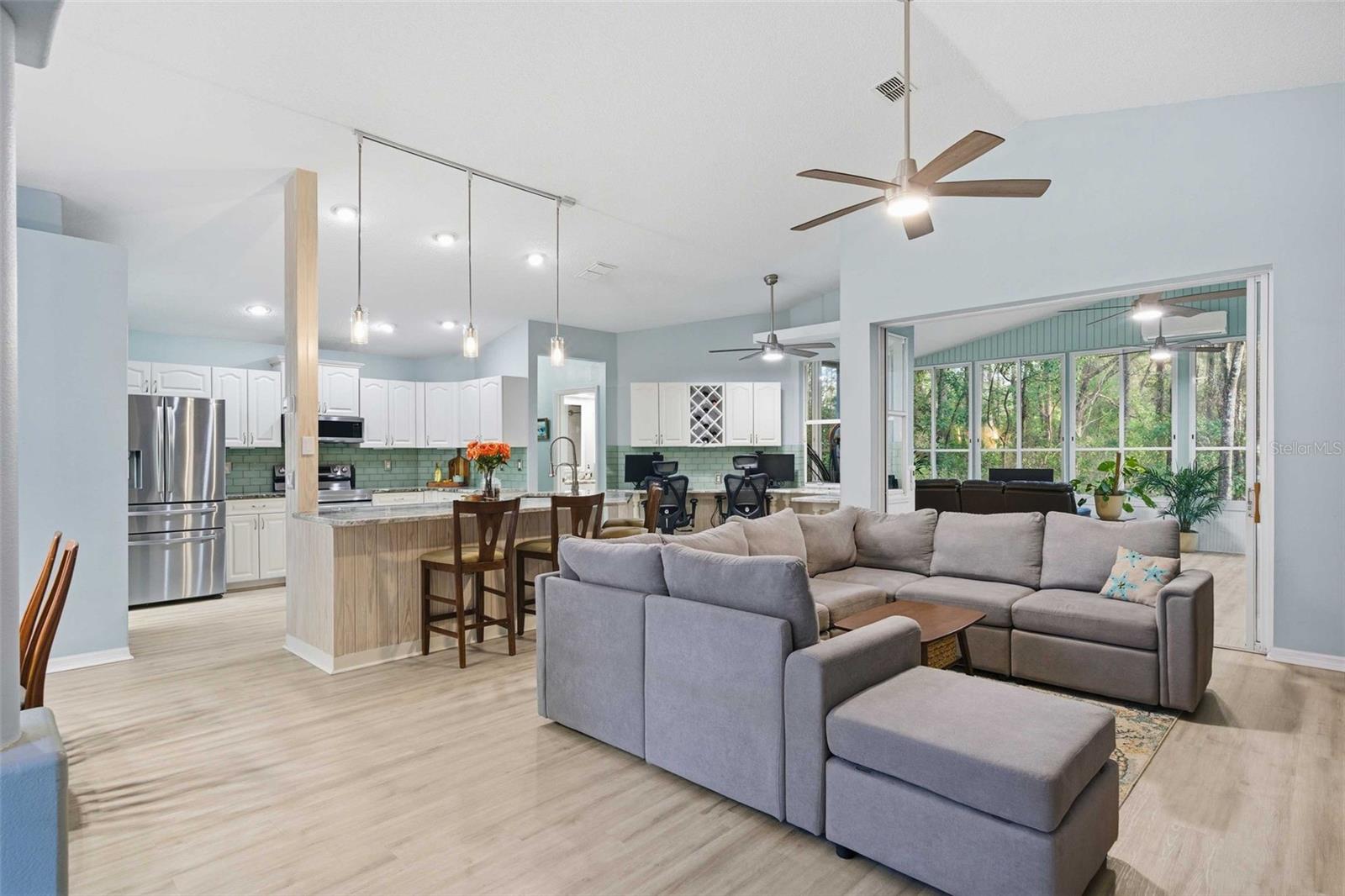 RAINBOW SPRINGS WOODLANDS - Residential