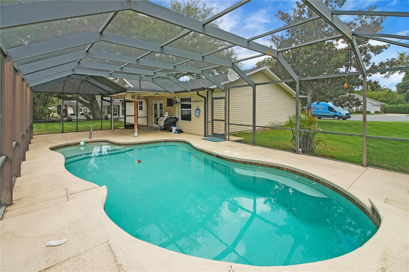 1204 OAK HAMMOCK LANE