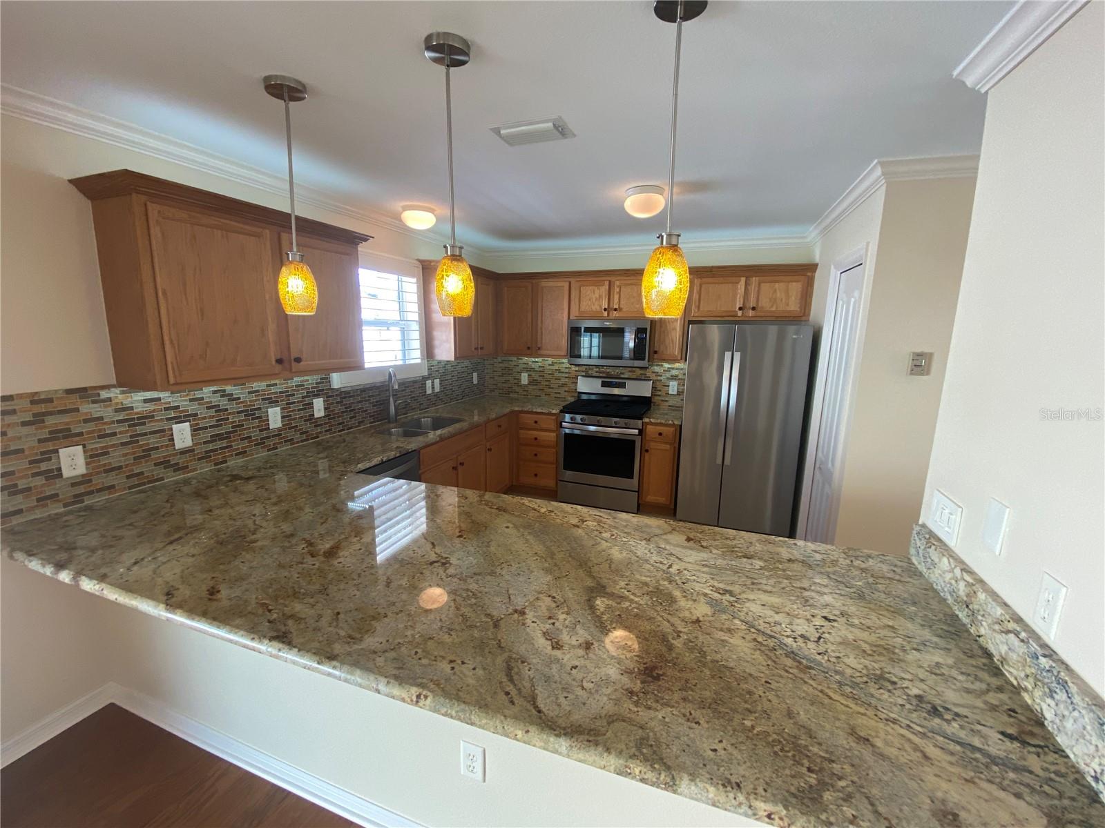 COURTYARD VILLAS - Residential Lease