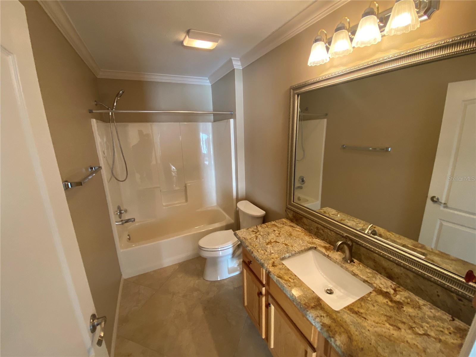 COURTYARD VILLAS - Residential Lease