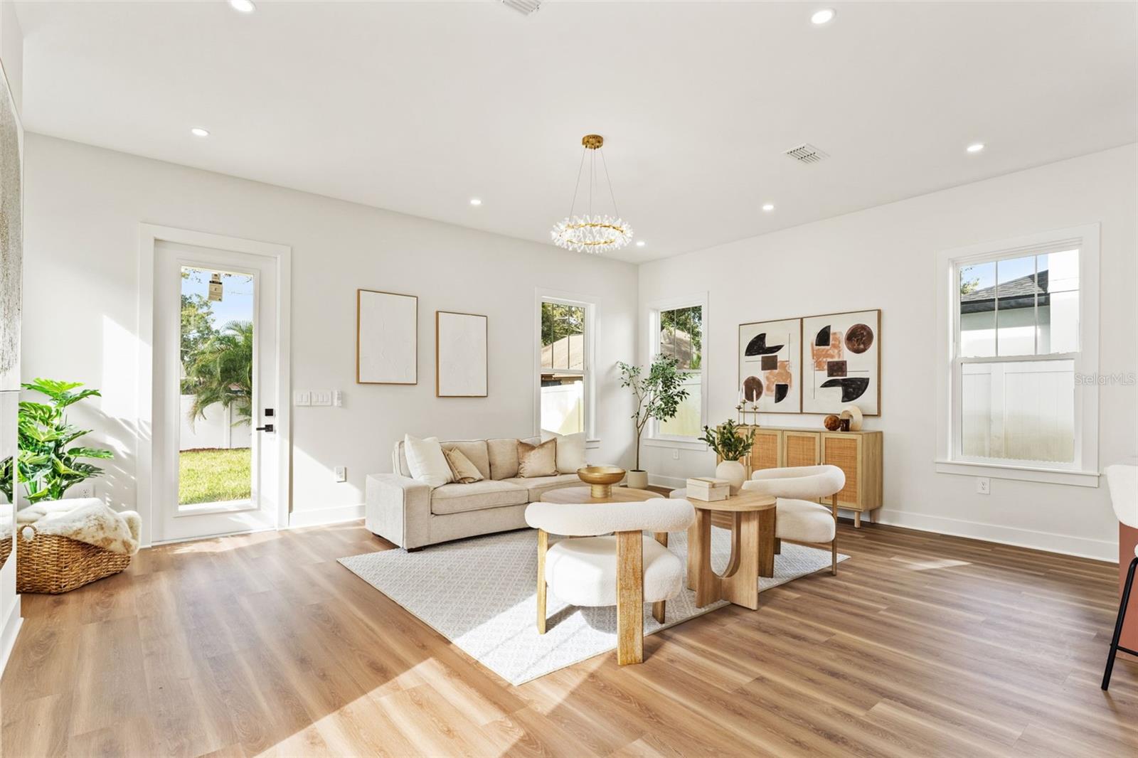 ALSTON HEIGHTS - Residential