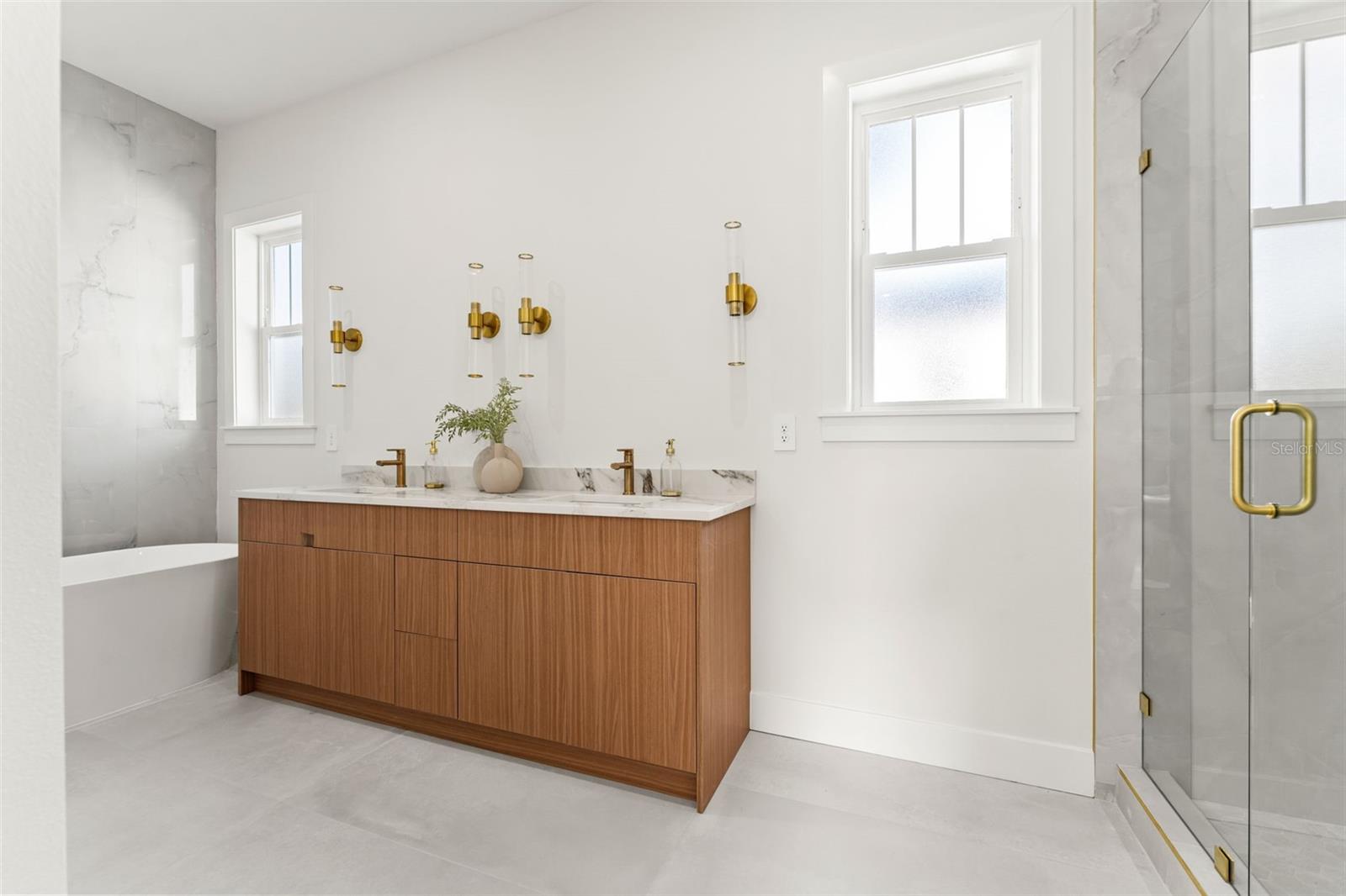 ALSTON HEIGHTS - Residential