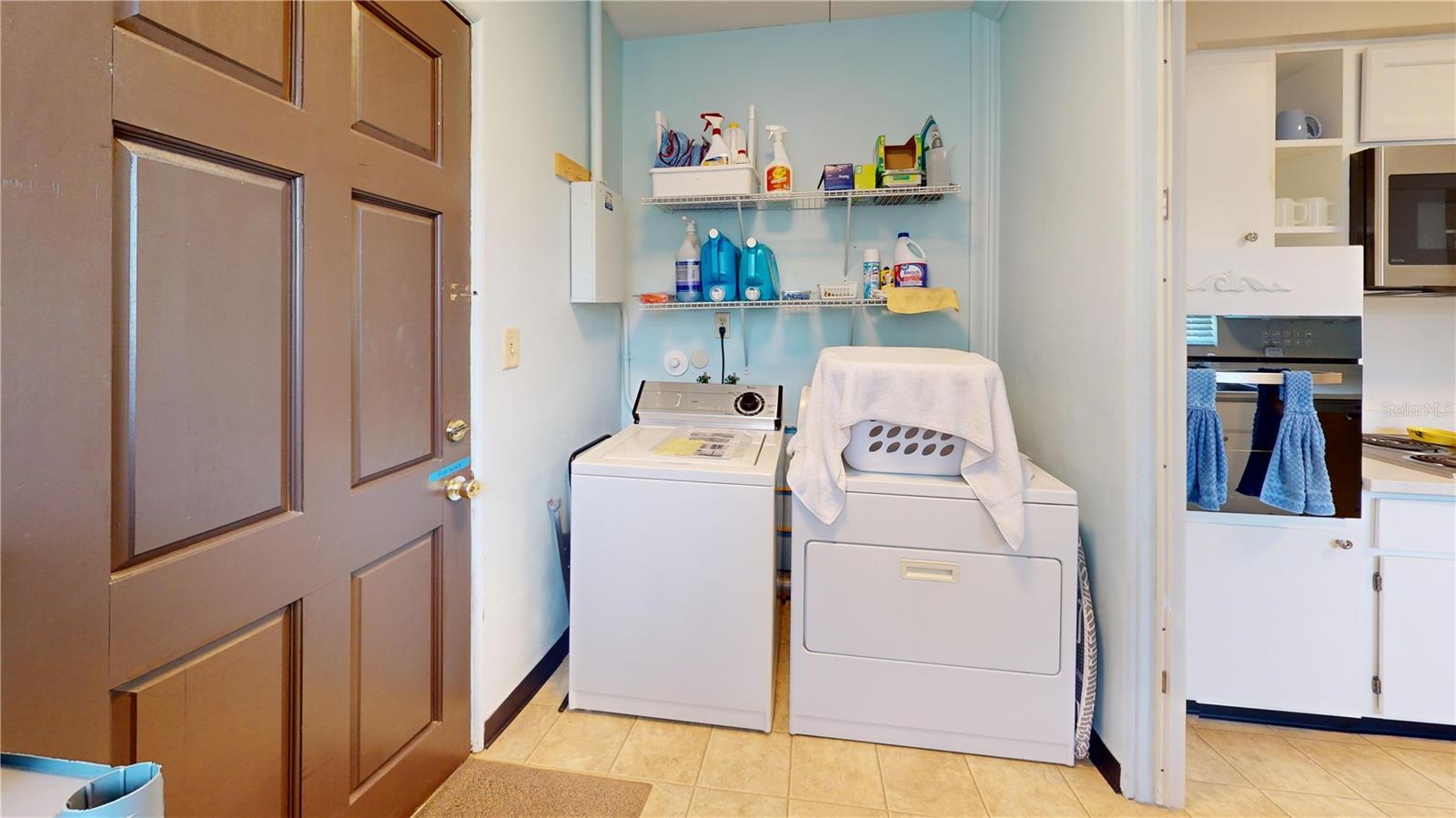 TROPICAL PALM TERRACE - Residential