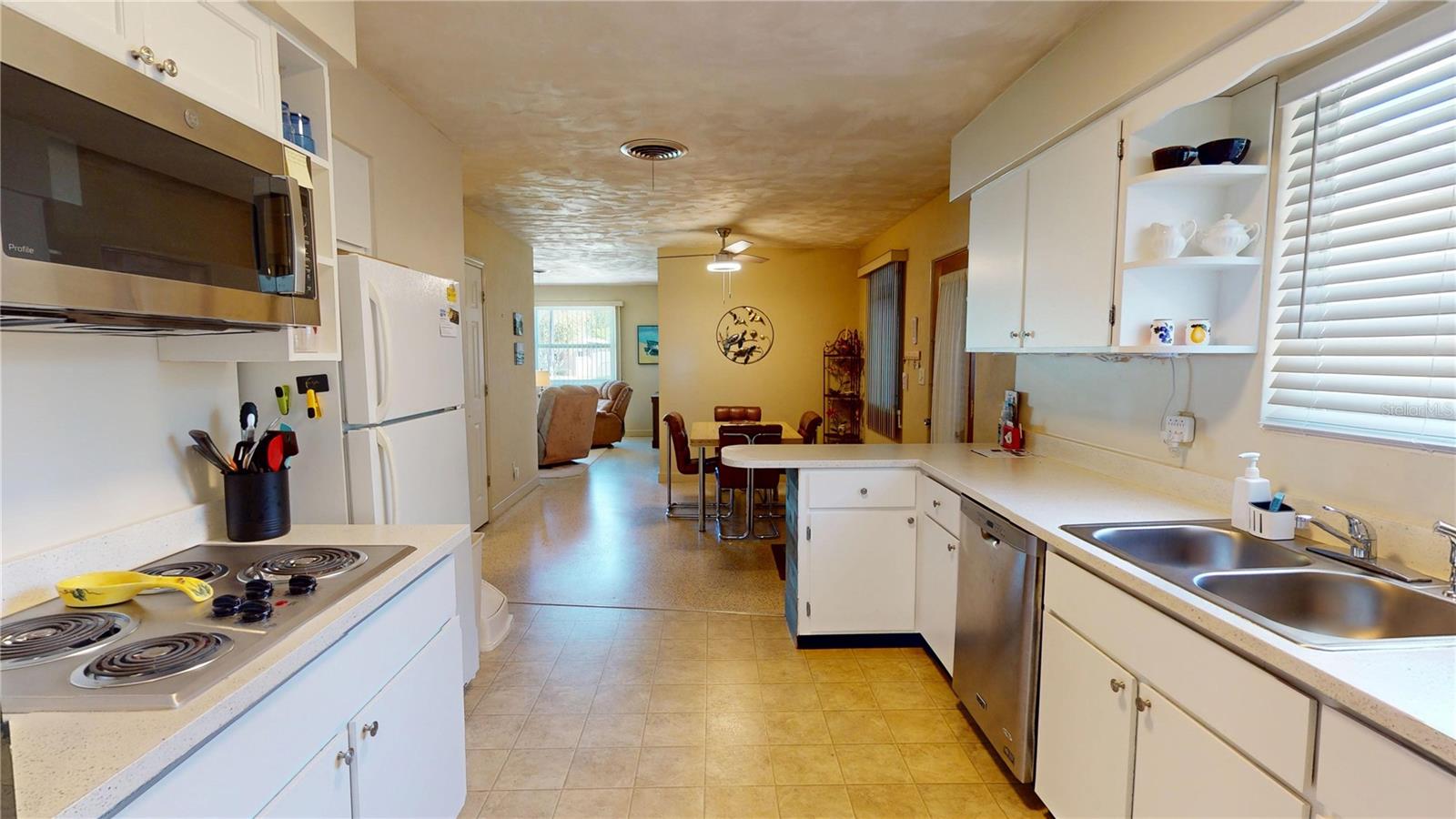 TROPICAL PALM TERRACE - Residential