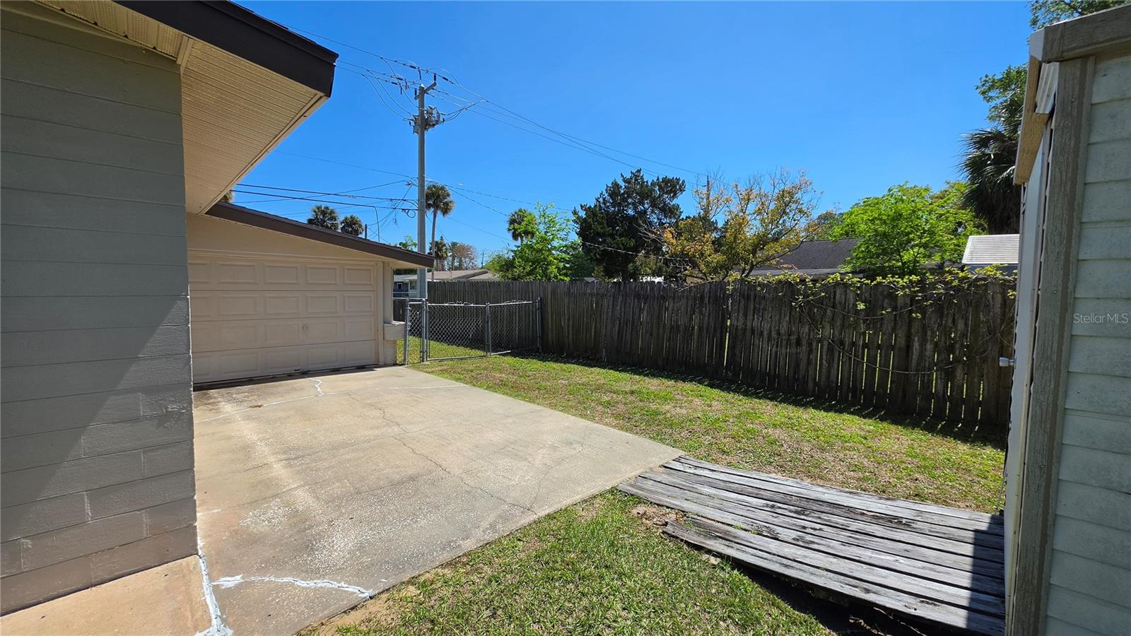 TROPICAL PALM TERRACE - Residential