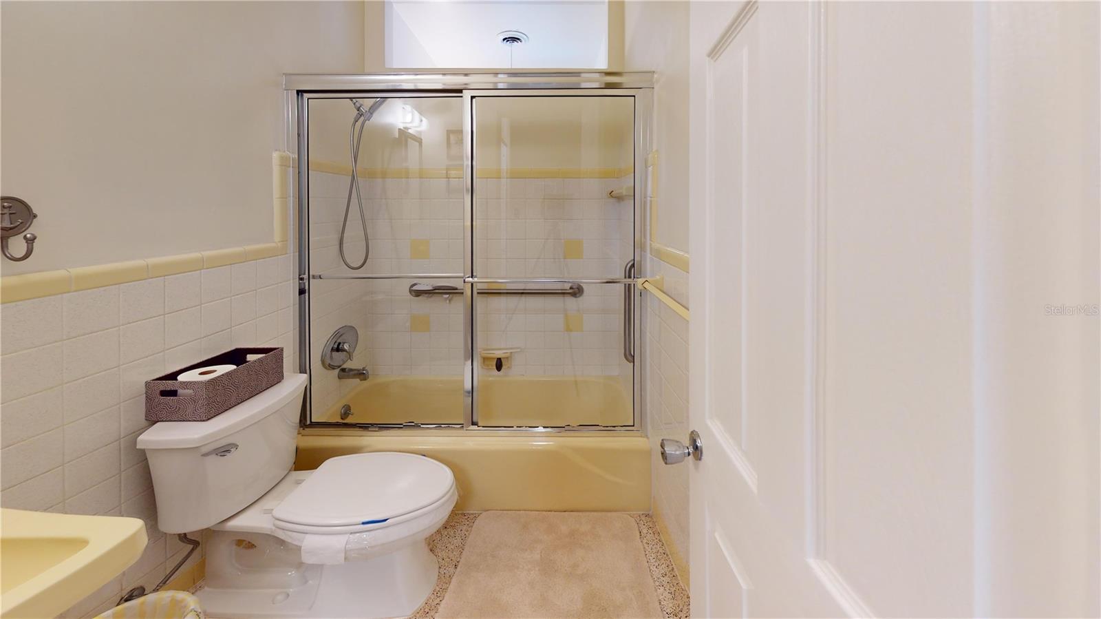 TROPICAL PALM TERRACE - Residential