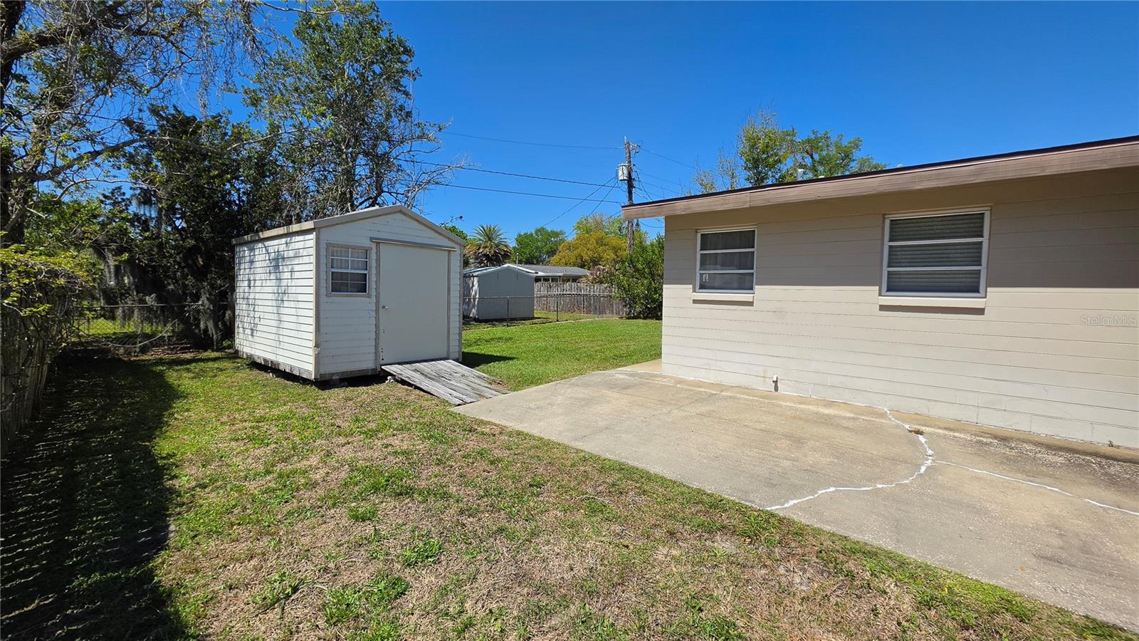 TROPICAL PALM TERRACE - Residential